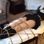 江奈 茶几上的JK
