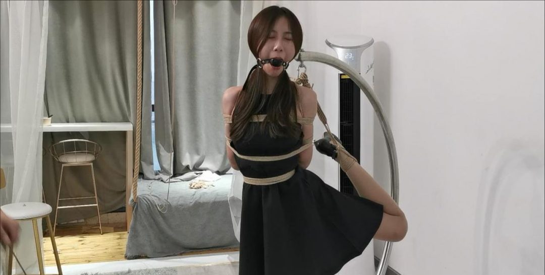 奥特曼：甘然口球单腿吊-1