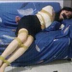 沙发放置捆绑挣扎 针织衫x包臀裙