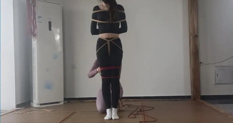 瑜伽服股绳（SP.股绳。吊缚。双女。新模特）-1