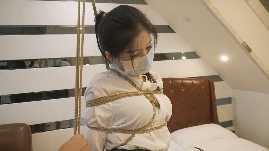 OL小思的紧缚实验 挑战篇下集 本集有丝袜全包哦-14