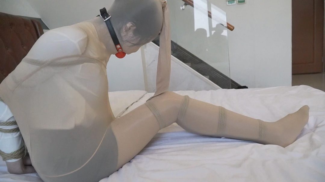 OL小思的紧缚实验 挑战篇下集 本集有丝袜全包哦-7