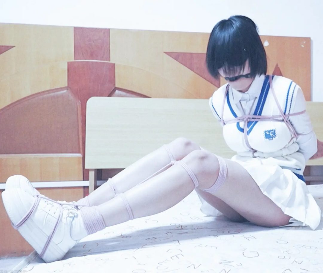 并腿日式紧缚挣扎脱困长腿mm-2