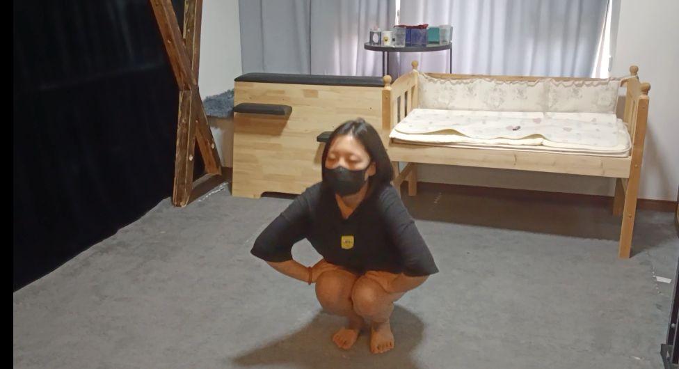 犯错小馨的体罚-5