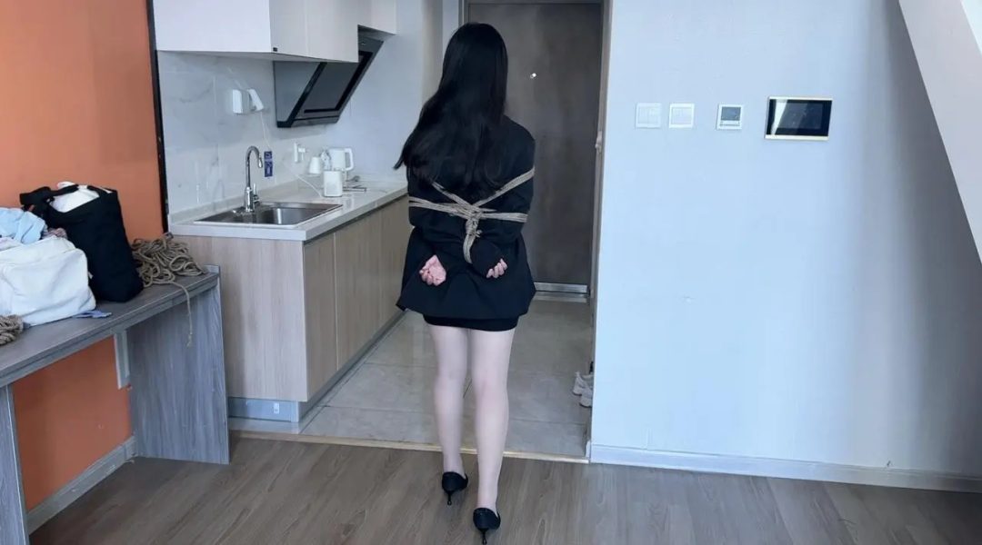 职业装捆绑库存福利视频-1