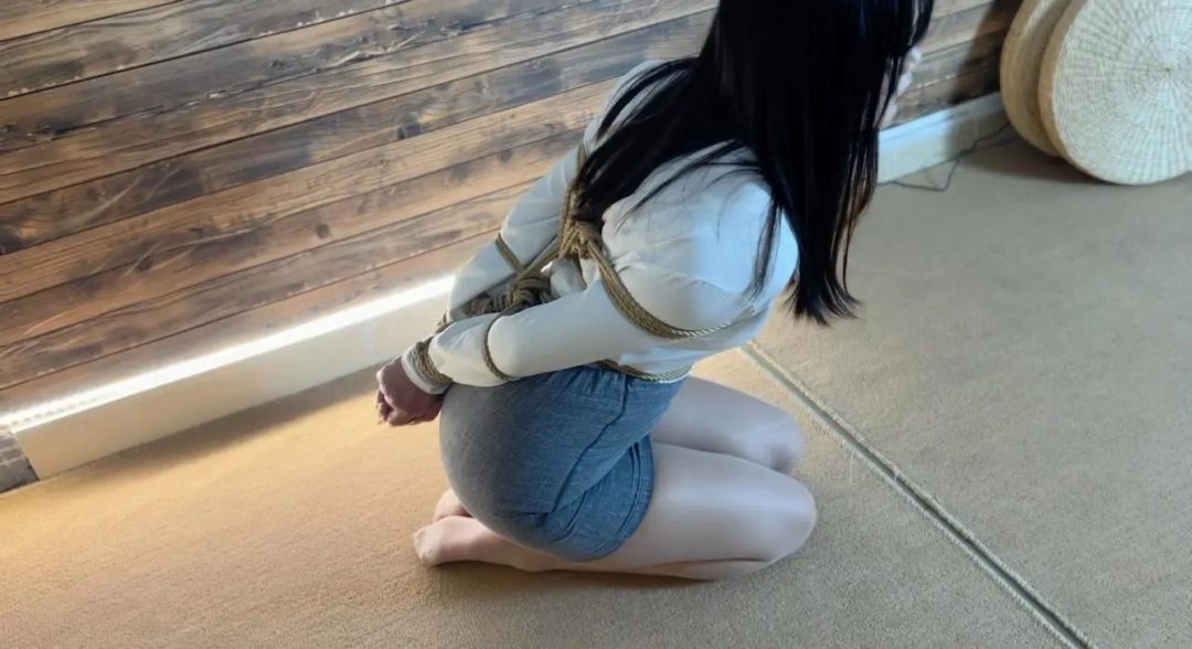 原声指导小苏怎么更诱惑勾人各种姿势各种绑法-11