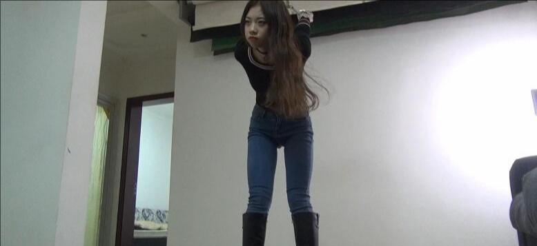 灰鸟定拍 带镣铐的保姆-1