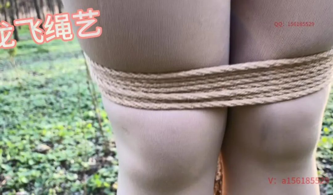小仙女体验小树林捆绑 强力揉胸+口球 调教-5