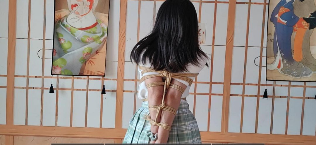 娜娜试镜《后手观音和超紧欧式直臂海老缚放置》及访谈-4