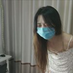 模特桃桃 眼睛很大 身材巨好 真空穿着碎花裙 强制行走 照镜子