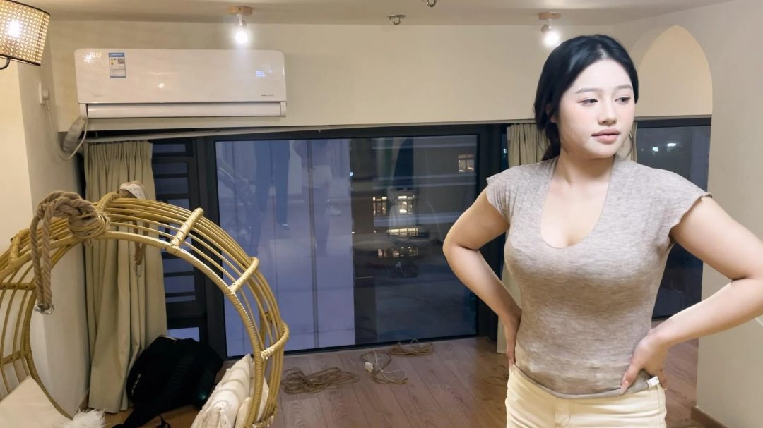 奥特曼定拍：新模特健身教练日式紧缚后手吊跪缚放置 5cm大号口球堵嘴口水直流-3