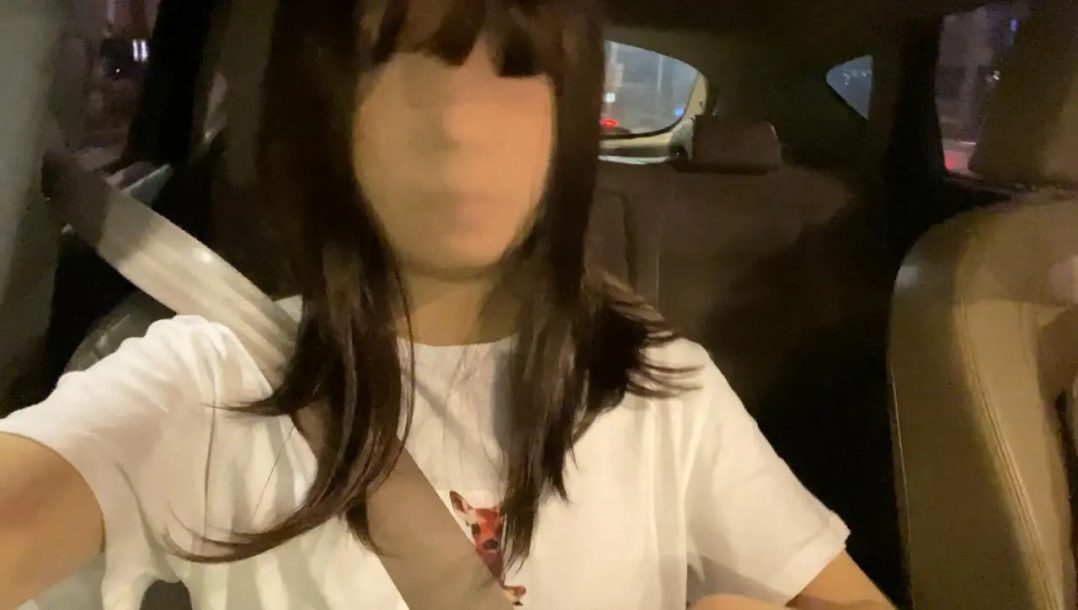 久违了zentai，就用全包的方式让大家看下小晓日常生活下的样子吧，户外穿全包露出，吸引路人眼球寻求刺激感-9