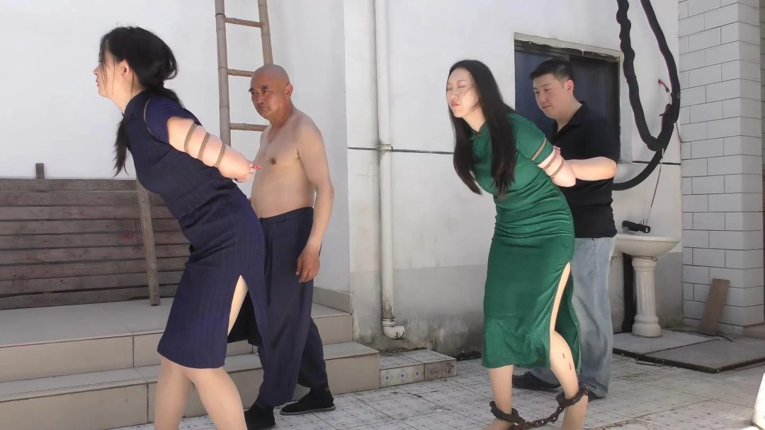 英勇姐妹花-9