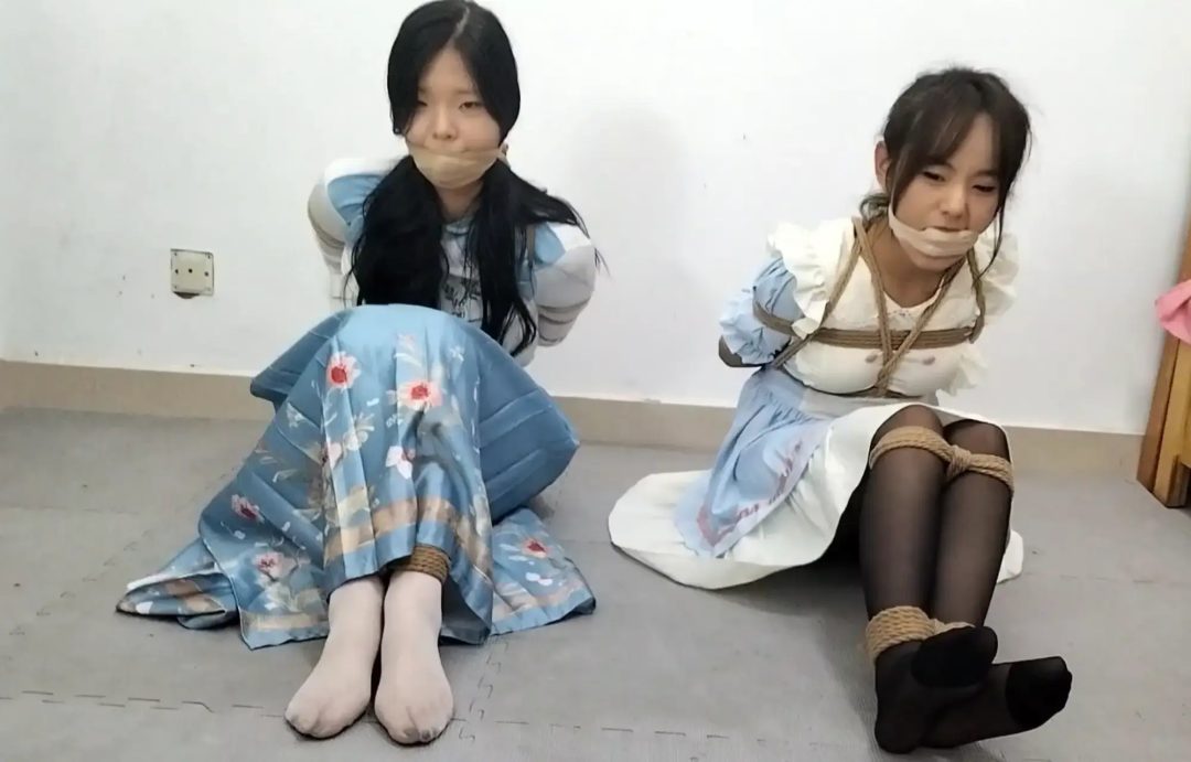 蝴蝶与小蛇的自救4(第四集)-1 蝴蝶与小蛇的自救4(第四集)-1
