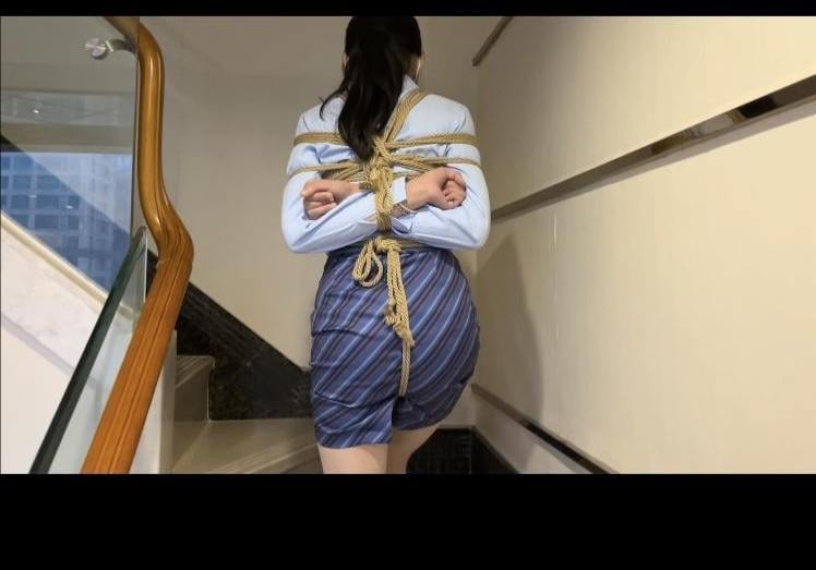 美女下班后的游戏-13