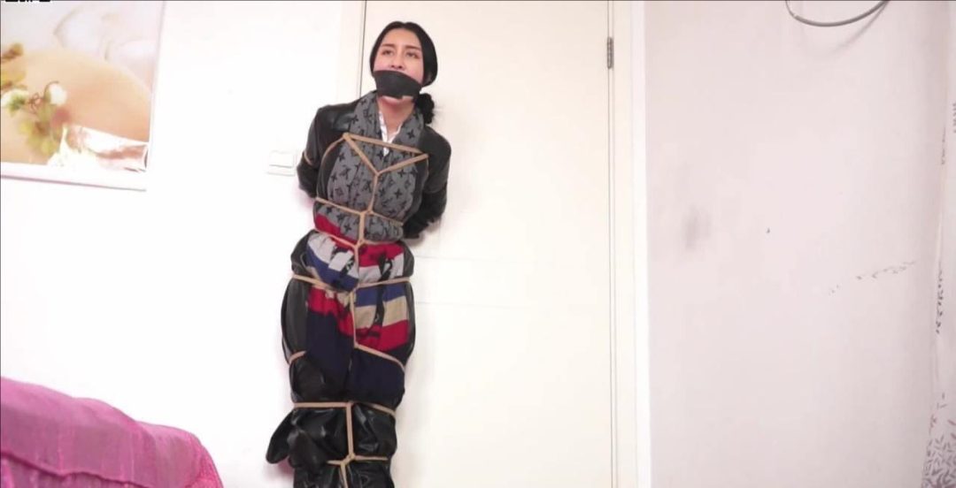 女主角想去抓坏人，结果中计被坏人暗算-4