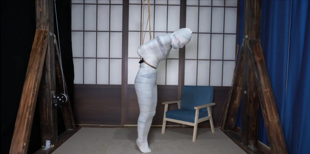 小欣紧缚之后绷带全包木乃伊-3