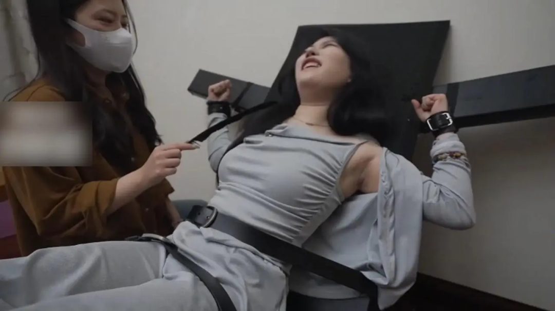 高冷小姐姐带姐妹一起拍摄-6