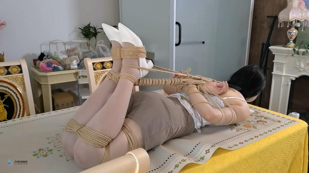 JS工作室定拍：哈妮日式驷马放置挣扎-8