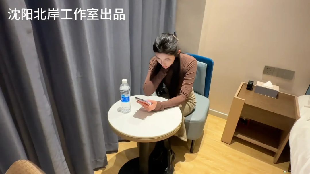《美女嘉嘉遇到笨蛋劫匪》上-4