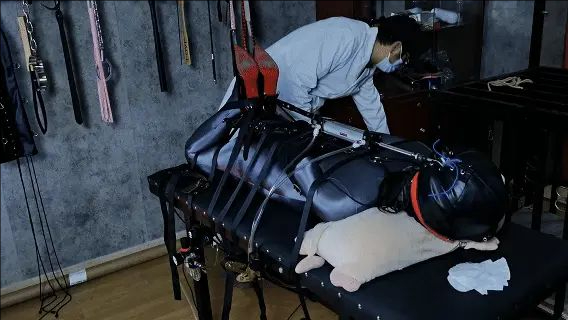 网瘾小伪娘体验杨教授1对1网瘾治疗套餐,强制驷马伸缩床电击调教-7 网瘾小伪娘体验杨教授1对1网瘾治疗套餐,强制驷马伸缩床电击调教-7