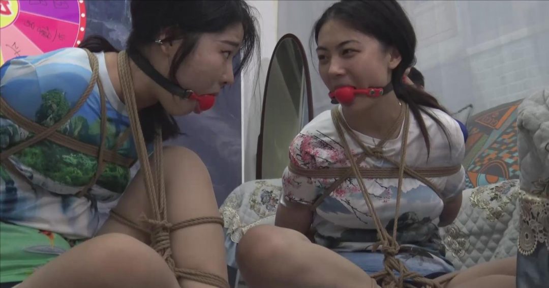 《双女M转盘捆绑游戏 五 》 双M转盘抽奖玩捆绑游戏，转到什么项目玩什么项目-6