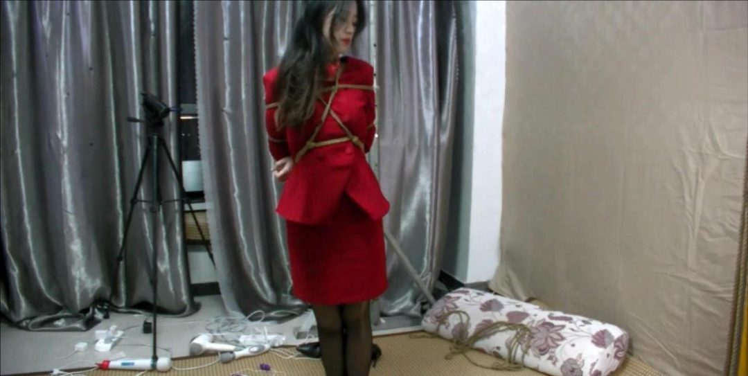 美容师的绳地狱第一集：黑丝细高椅子缚，TK、亵玩与挑逗，红唇与锁骨的性感-11