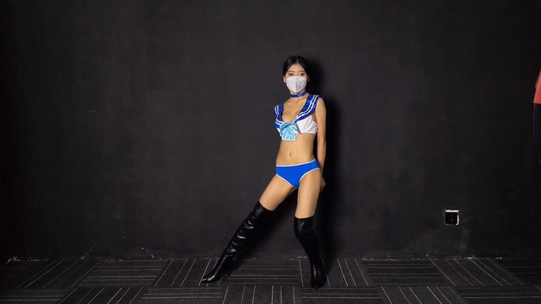 手铐舞蹈. handcuff dance [K-POP] Wiggle Wiggle - HELLOVENUS.美少女战士cosplay.Sailor Moon Cosplay-3