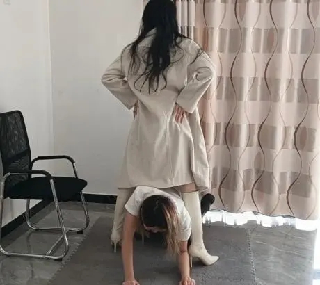 女神的堕落（SP 耳光 踩踏）-6