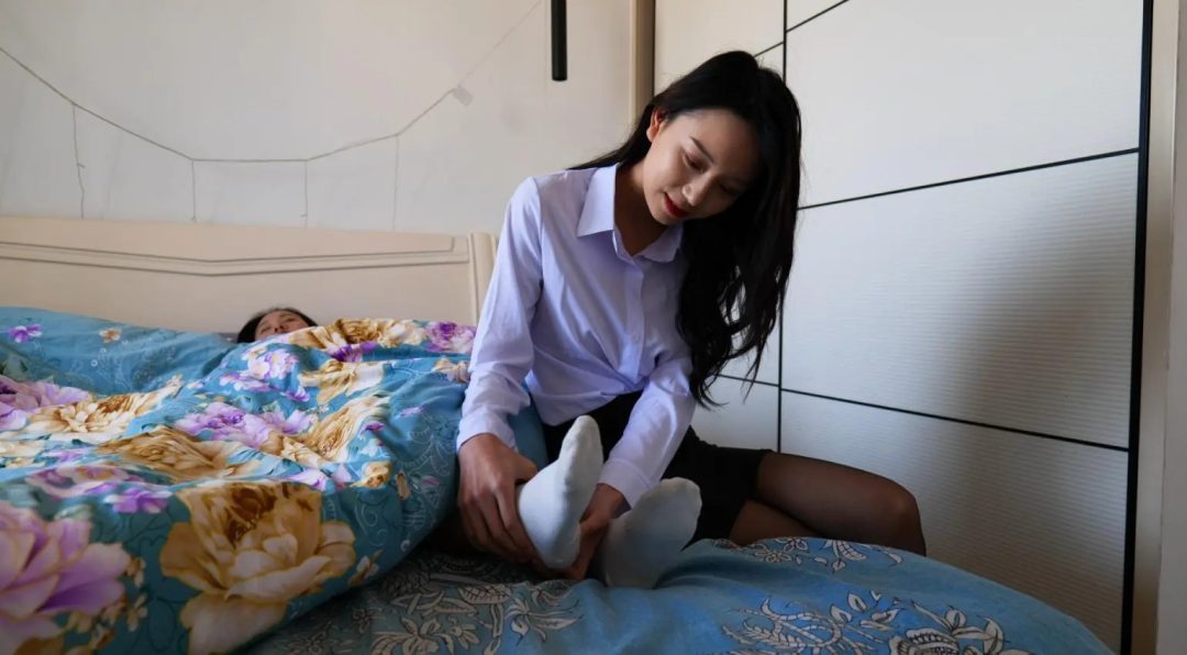 女X工捂闷女兵强取文件-7