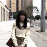 终于敢进商店买衣服啦，售货员小姐姐真的是社牛，搞得小晓都社恐了，最后还去蛋糕店买了第二天的早餐