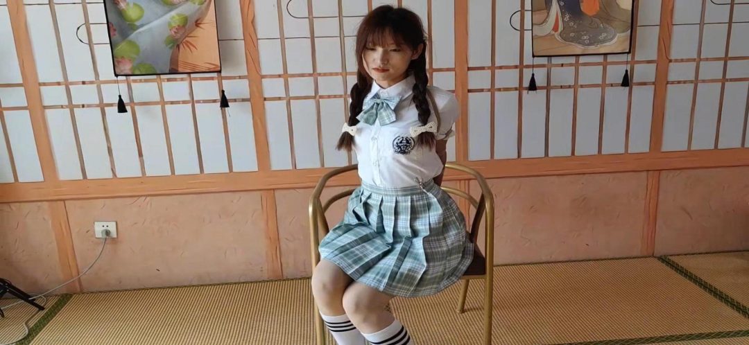 大学生妍妍试镜初体验《后手观音和直臂驷马》-3