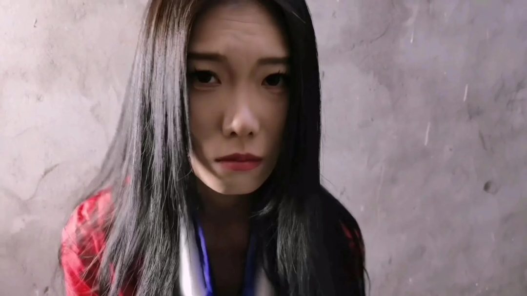 月仙儿在新场地扮演地下交通员,被逮捕后遭到严刑拷打后被除以绞刑...-2