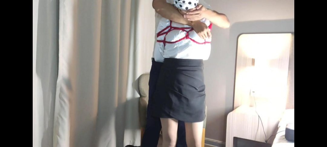 红绳制服捆绑堵嘴蒙眼-4