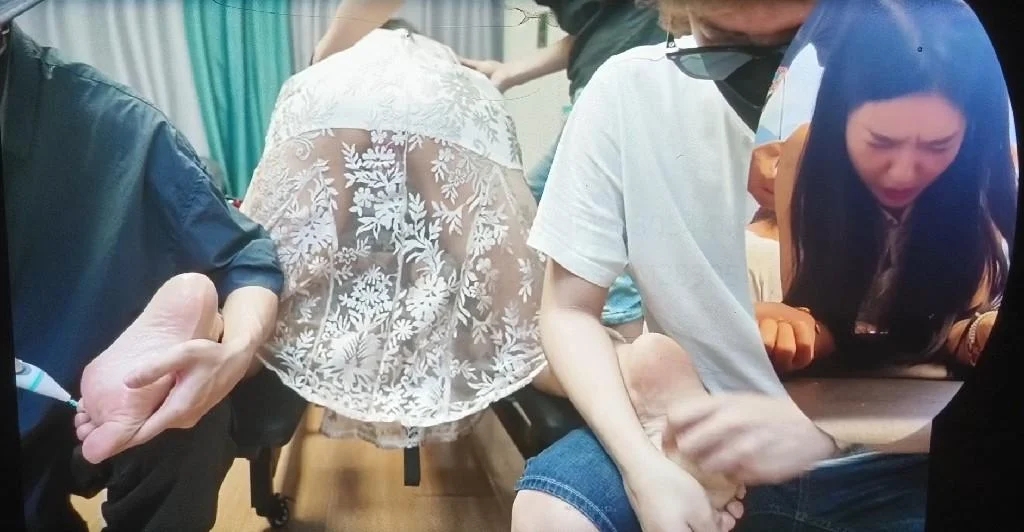 推特大王154 长相酷似张子枫的妹子-2