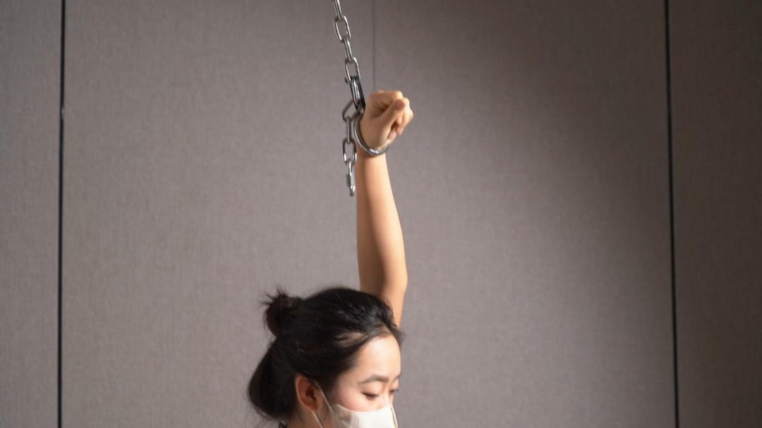 少女误入“猎人”圈套，假借游戏惩罚-2