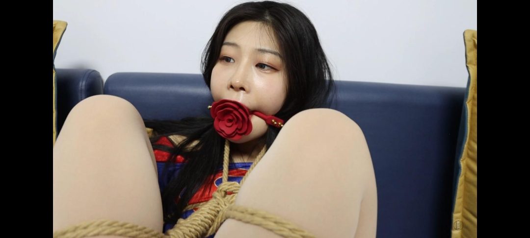被抓的女超人-6