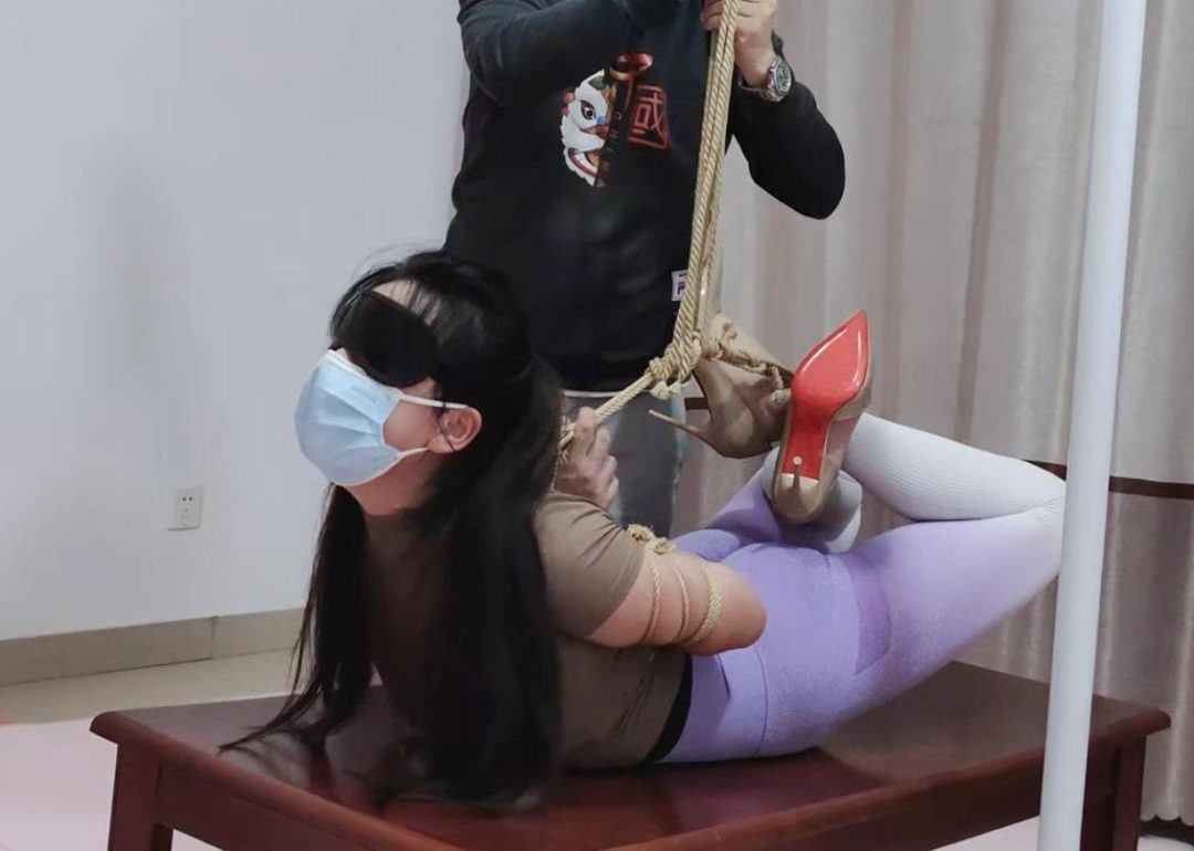 晓影五花极限反弓紧缚放置 疼 疼-9