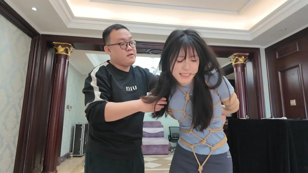 枫叶工作室原创定拍剧情—《母女劫难》2小时合集 小智 米粒 雨诺三位美女合作出演-13