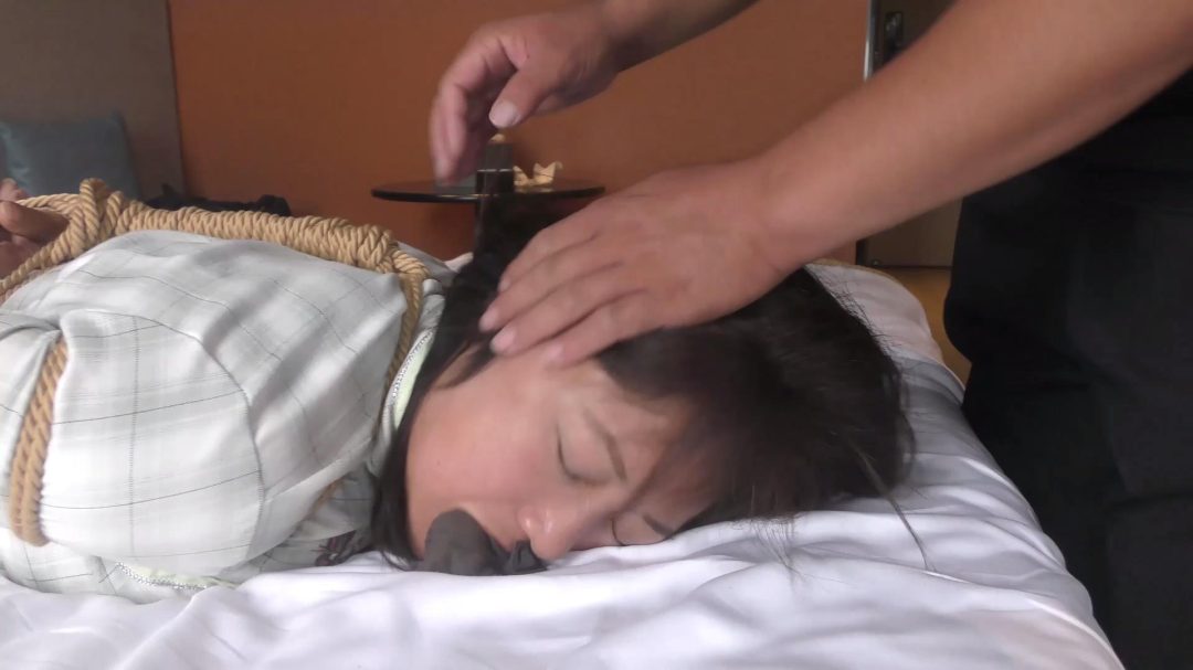 摄痞工作室定拍:熟女老阿姨遇劫大字绑逃脱未遂惨遭二次捆堵挠脚心-6 摄痞工作室定拍:熟女老阿姨遇劫大字绑逃脱未遂惨遭二次捆堵挠脚心-6