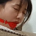 美腿美脚驷马捆绑TK测试，完美的腿型脚型，敏感的丫头很怕痒，口水和笑声都很诱人