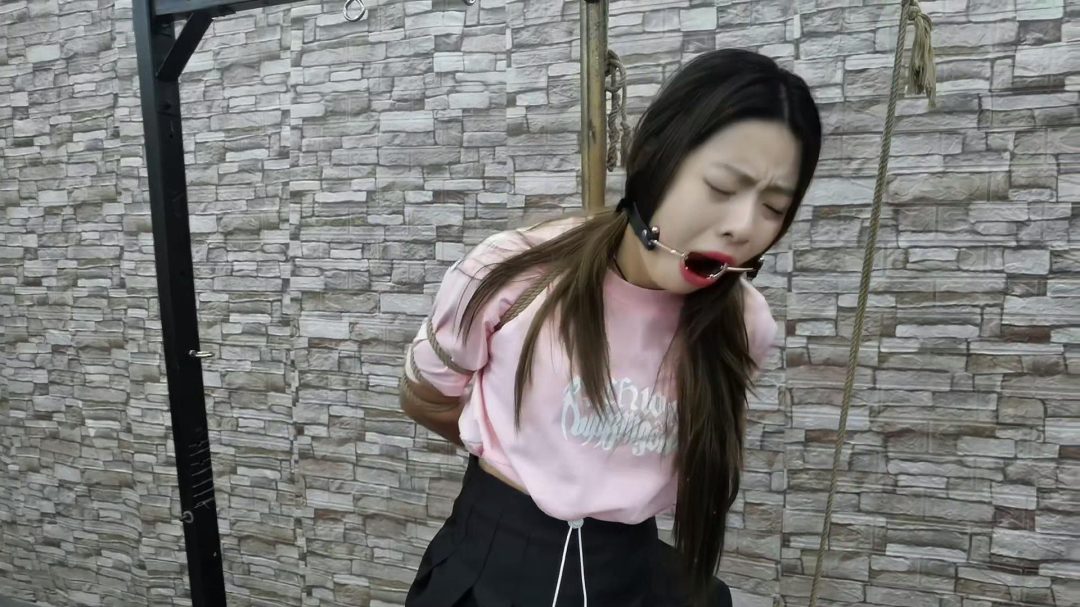 女秘书希希和老板的打赌游戏,希希在被调教过程中如果失禁就算输,她会失禁吗....-5