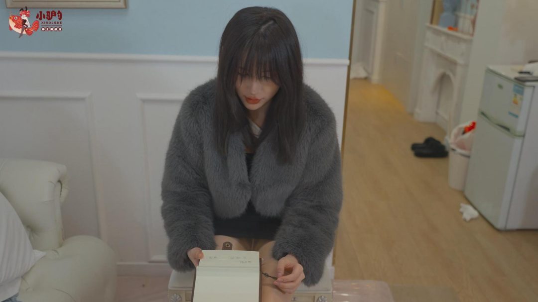 红鲤鱼工作室作品《束缚笔记外传》，当一个美女无意间捡到了一本奇怪的笔记-5