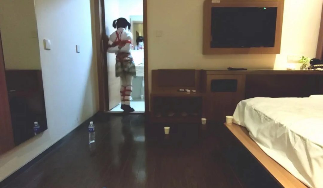 捆绑 x 捡杯子-2