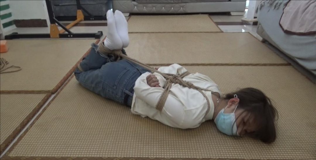 【琳媚】被欺负就算了 居还强制捆了个驷马 用绳子圈住脖子牵着我走 太惨了 呜呜呜-3