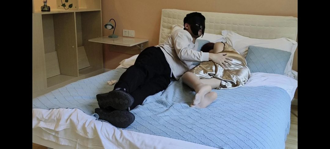 JS定制——长腿肉丝美女露楠的屈服-2