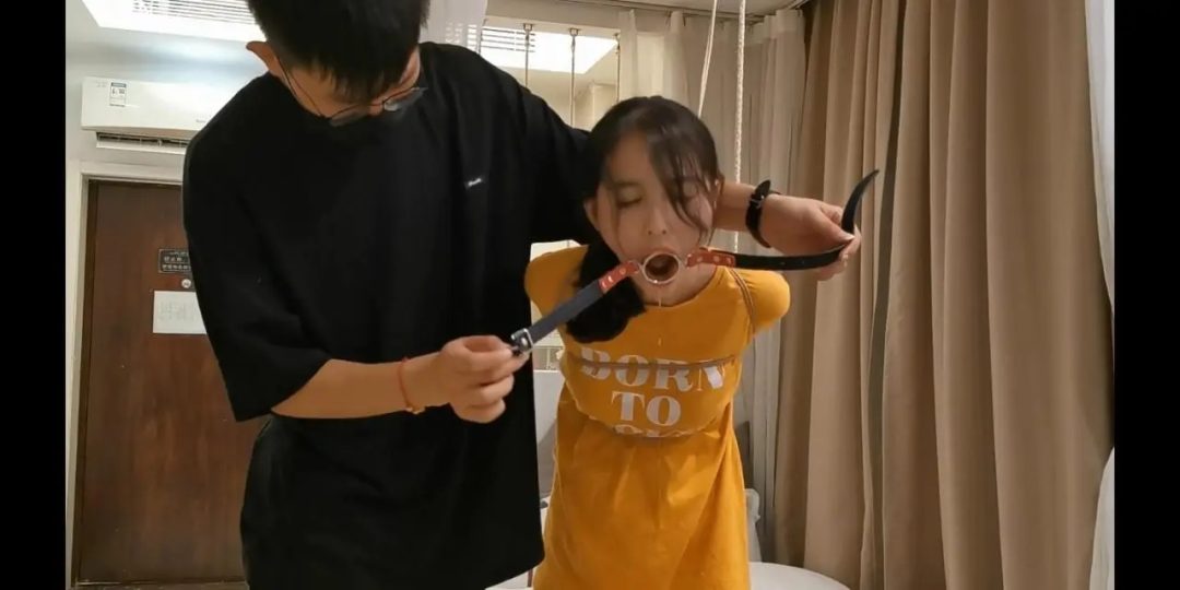莞尔定拍 口球口环一起上 口水直流 上集-10