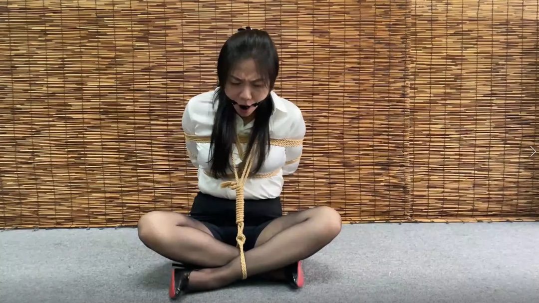 《侦探双姝的劫难 中》侦探组长李然欲接应柳洋,怎料陷入埋伏同样沦为女奴-4 《侦探双姝的劫难 中》侦探组长李然欲接应柳洋,怎料陷入埋伏同样沦为女奴-4