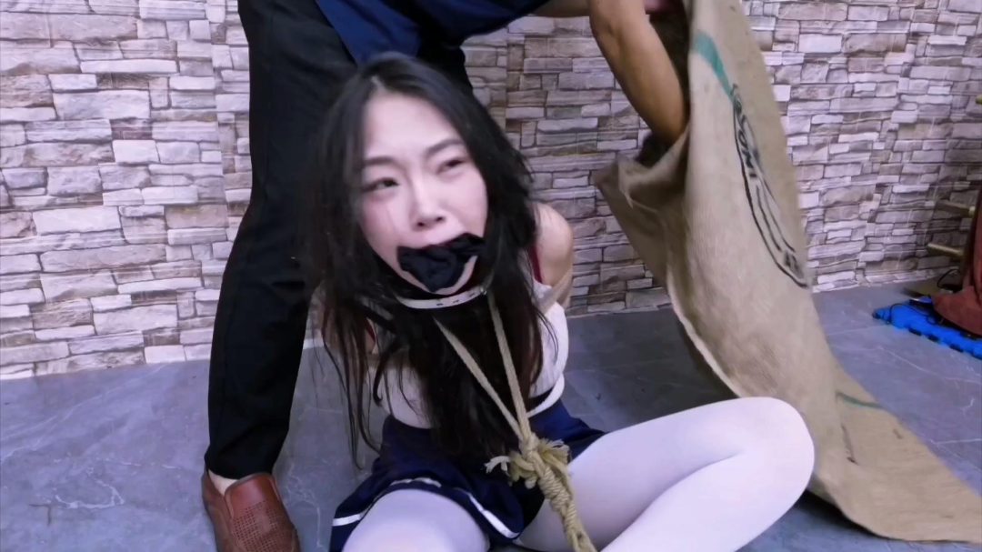 危险的小树林-9