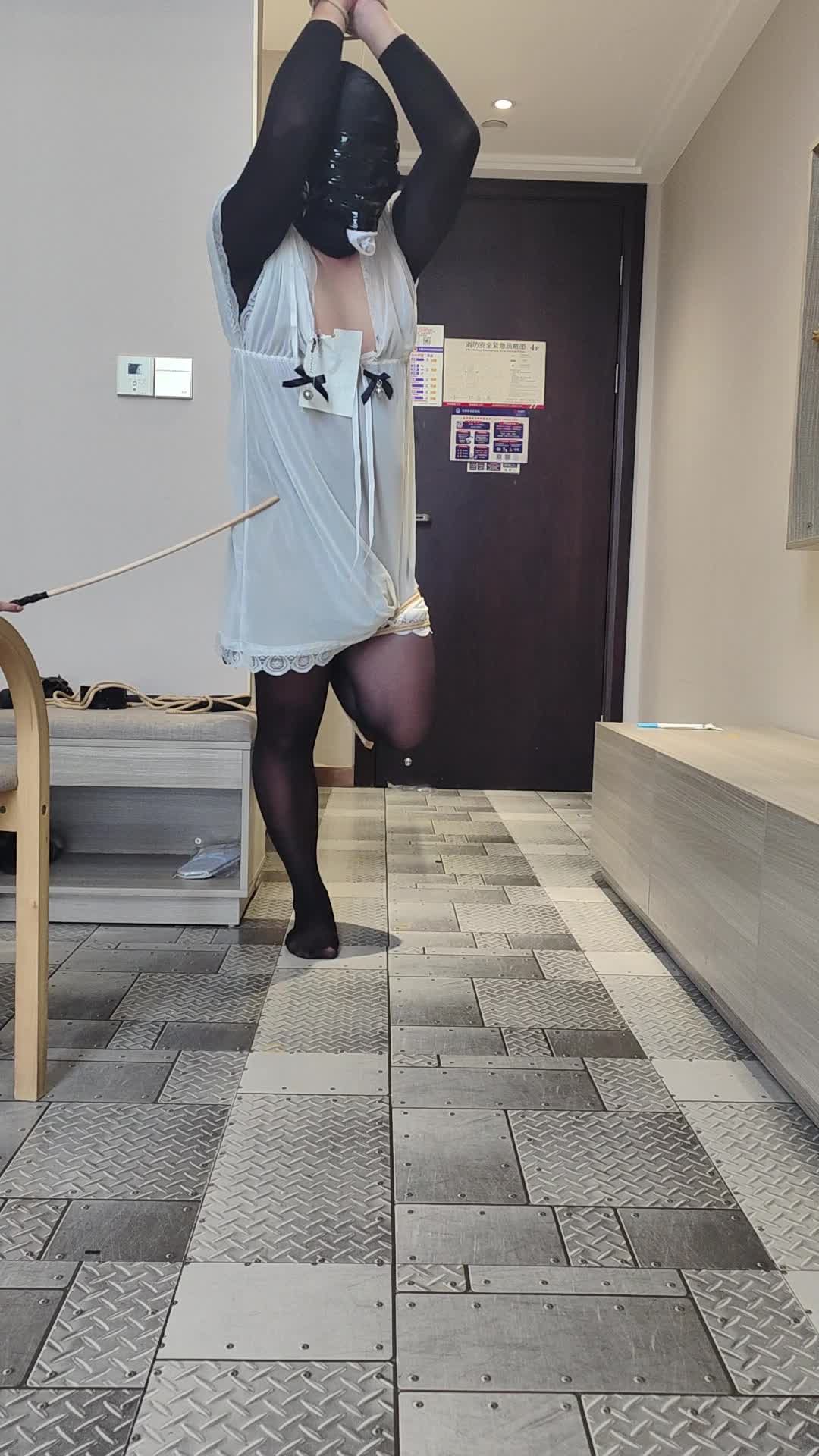 伪娘男M首约安妮女王-5